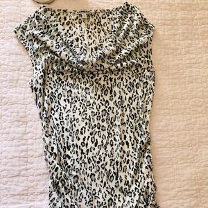 👛 Express Animal Print Sleeveless Top